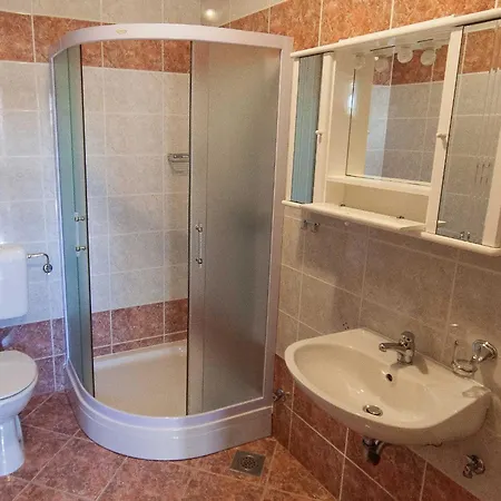 Sunny Elegant Apartament *